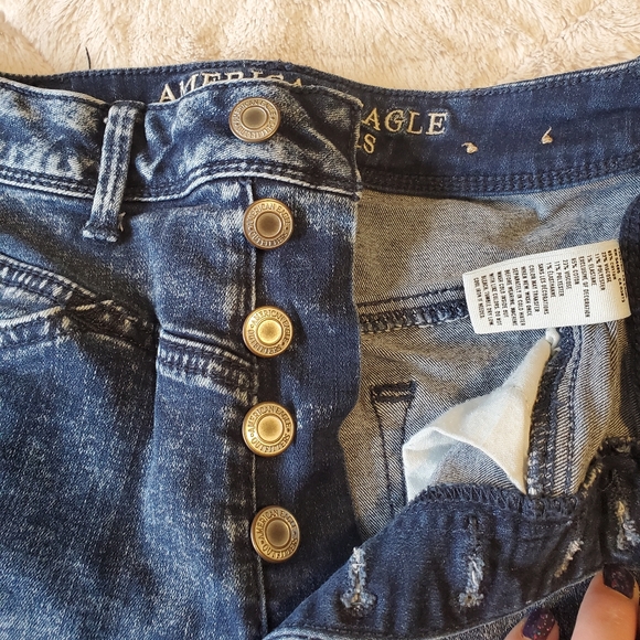 American eagle short shorts high waist faded blue jeans style button up style - Picture 2 of 7